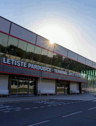 4 Letiště Pardubice